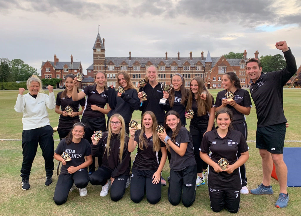 Bede's Girls National Cricket Champions